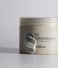 photo crème avec texture sur pot